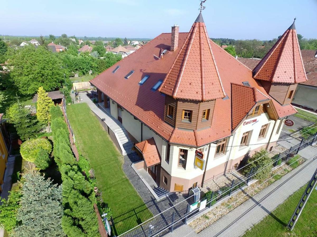 Castrum Vendeghaz Szigetszentmárton Exterior foto